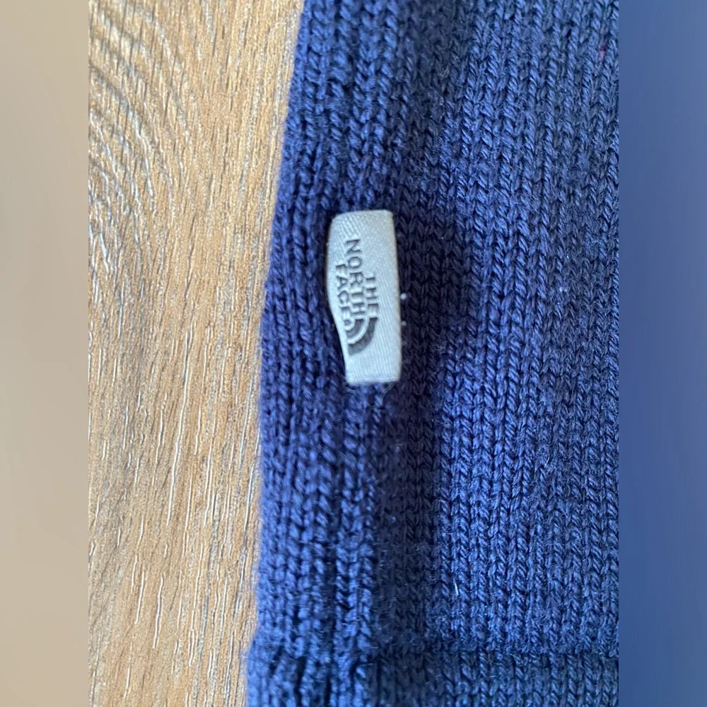 The North Face A5 series, 1/4 zip, wool blend pullover, size medium,